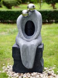 Fontaine Granite "Couple Assis sur Pierre Noire" Effet Pluie – Avec Lumière LED